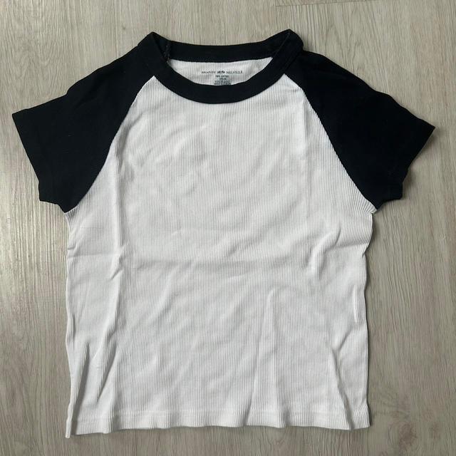 Brandy Melville Women's T-shirt - Black - One size on Productcaster.