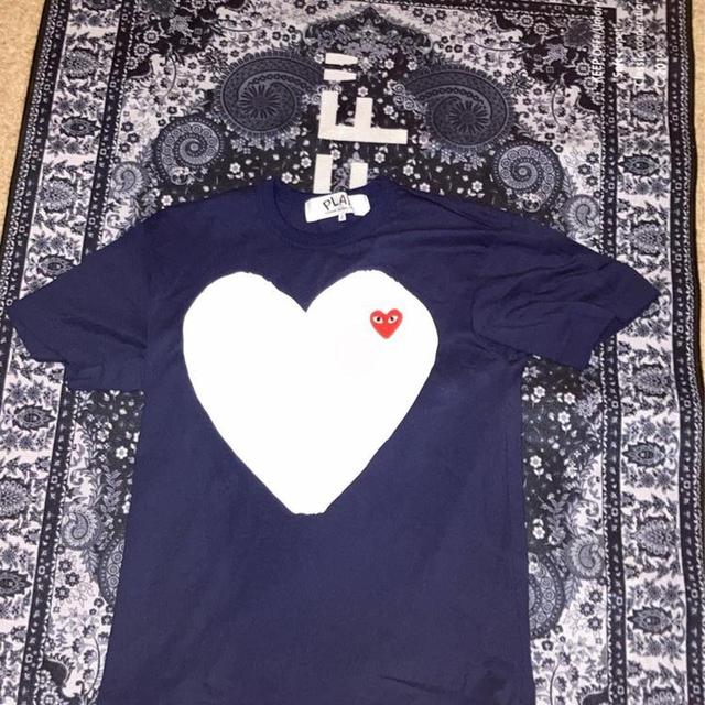 Comme des Garçons Men's T-shirt - Navy/Blue - S on Productcaster.