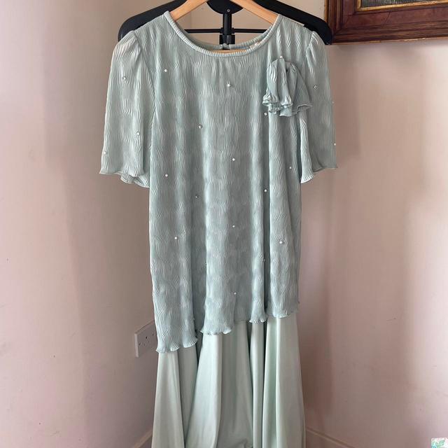 Vintage Women's Pleated Dress - Green - M on Productcaster.