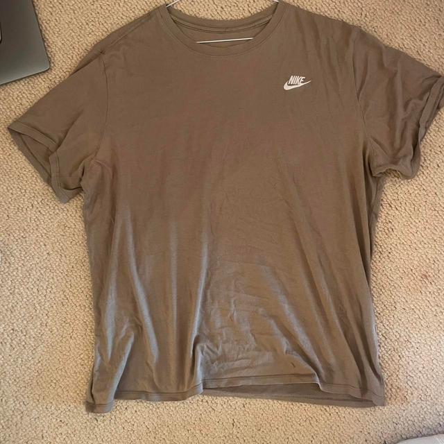 Nike Men's T-shirt - Brown - L on Productcaster.