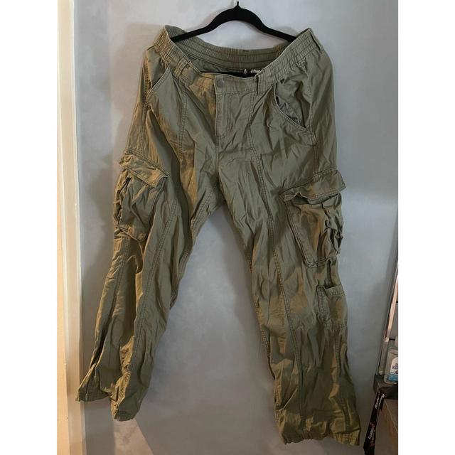 H&M Women's Cargo Trousers - Khaki - UK 14 on Productcaster.