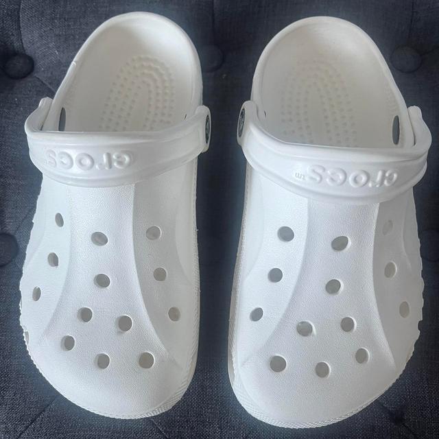 Crocs Women's Clogs - White - UK 4 on Productcaster.