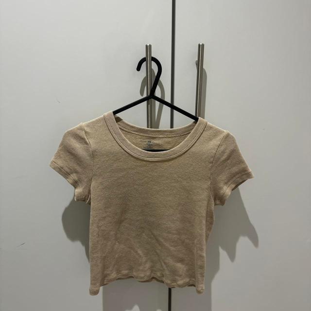 Brandy Melville Women's Crop top - Tan - 4 on Productcaster.