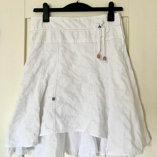 Vintage Women's Skirt - White - UK 10 on Productcaster.