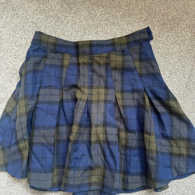 H&M Women's Casual Skirt - Navy/Blue - UK 6 on Productcaster.