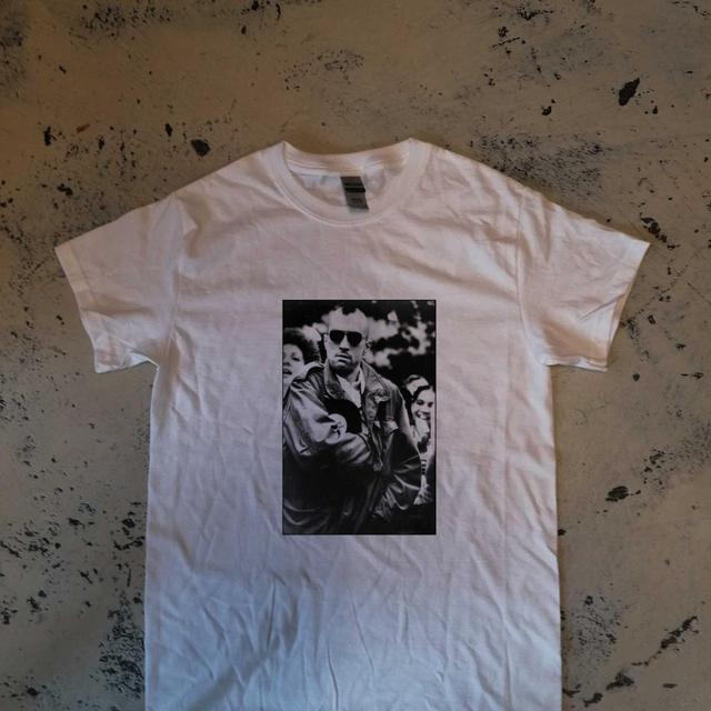 Gildan Men's T-shirt - White - XS on Productcaster.