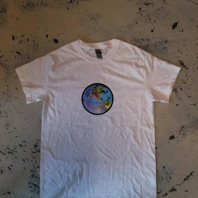 Gildan Men's T-shirt - White - XL on Productcaster.