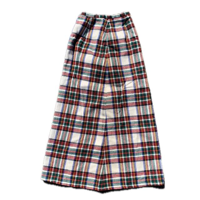 Vintage Women's Wool Skirt - Multi - 24" on Productcaster.