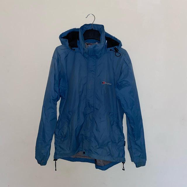 Berghaus Men's Raincoat - Blue - S on Productcaster.