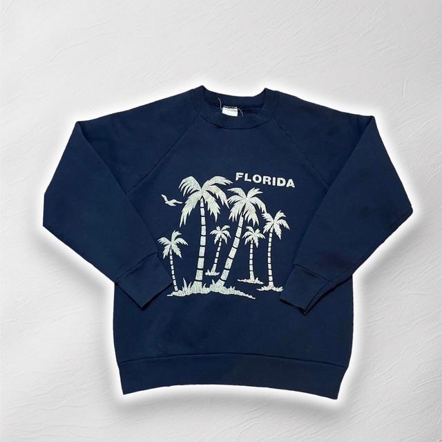 Vintage Men's Sweatshirt - Navy - S on Productcaster.