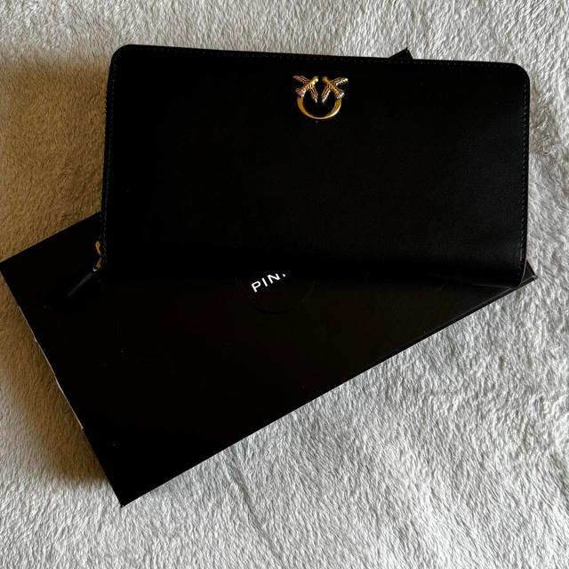 Pinko Women's Wallets - Black/Gold on Productcaster.