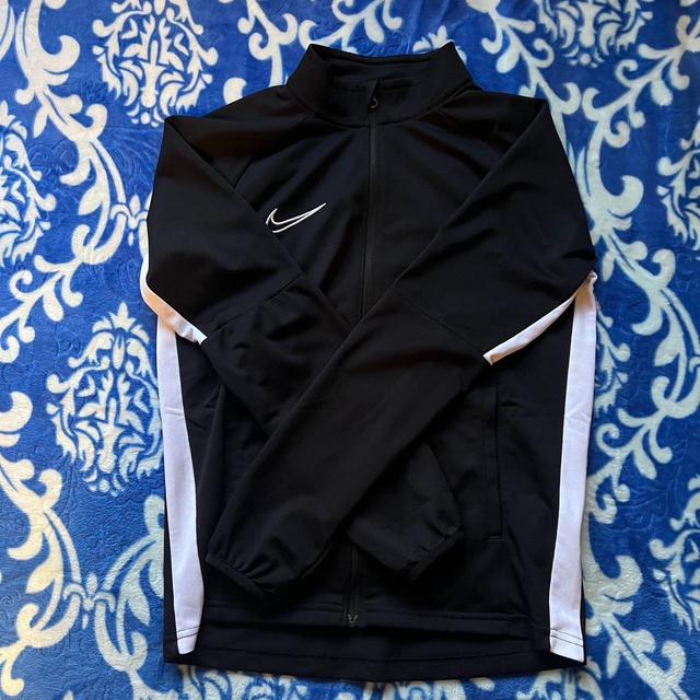 Nike Kids' Hoodie - Black on Productcaster.