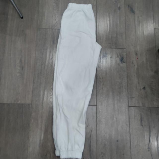 Brandy Melville Women's Sweatpants - Cream on Productcaster.