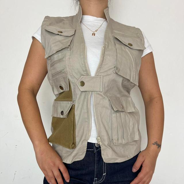 Reclaimed Vintage Women's Gilet - Cream/Tan - UK 8 on Productcaster.