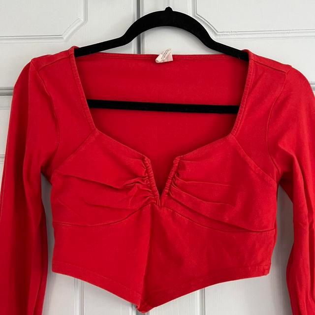 Urban Outfitters Women's Crop top - Red - 8 on Productcaster.