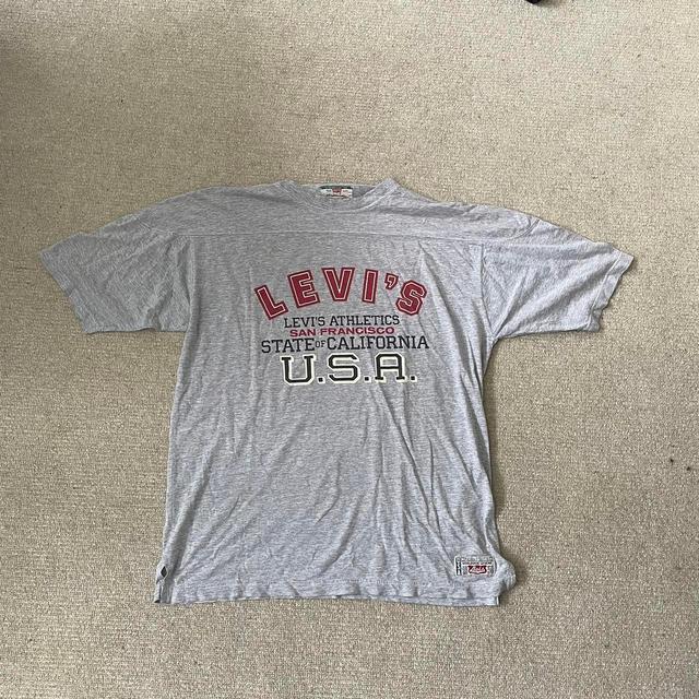 Levi's Men's T-shirt - Grey - XL on Productcaster.