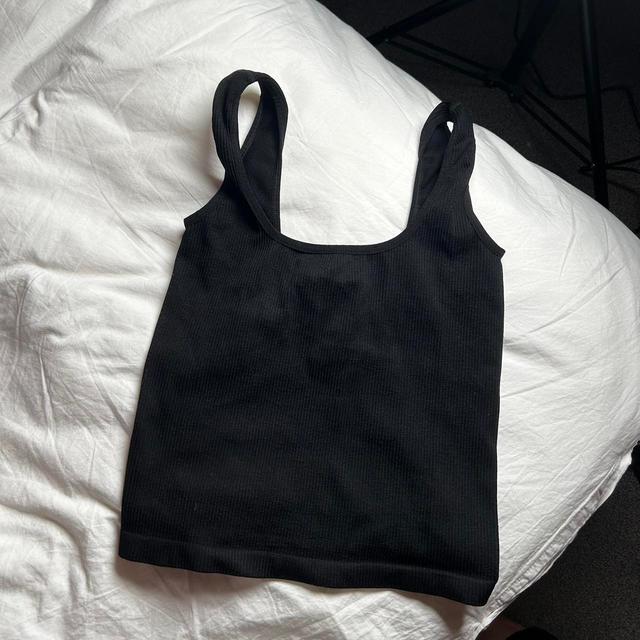 Urban Outfitters Women's Crop top - Black - M on Productcaster.