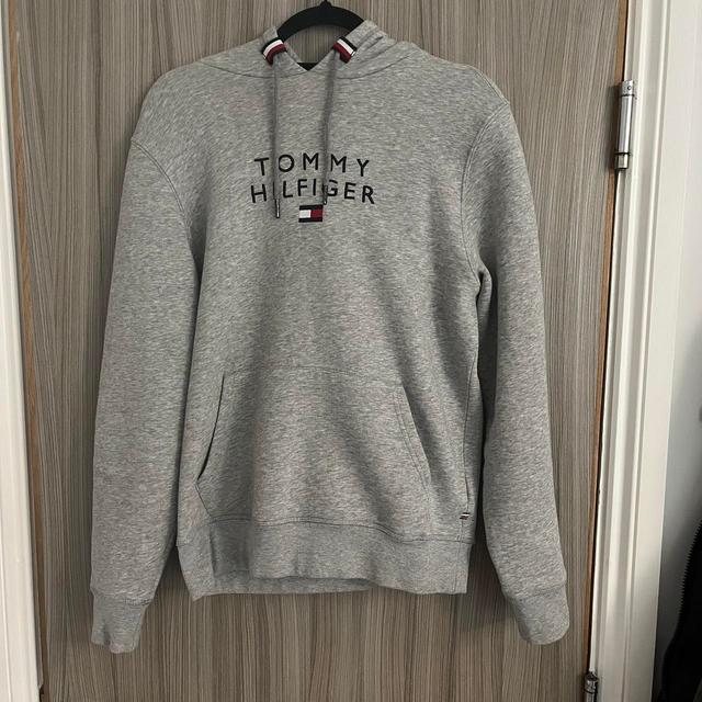 Tommy Hilfiger Men's Sweatshirt - Grey - S on Productcaster.