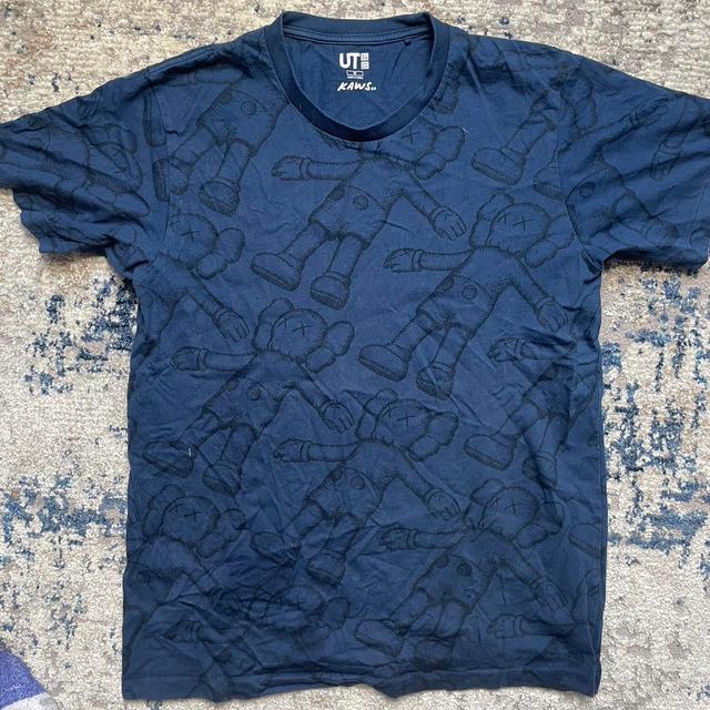 Kaws Men's T-shirt - Navy/Blue - M on Productcaster.