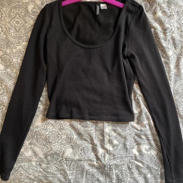 H&M Women's Crop top - Black - S on Productcaster.