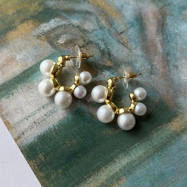 Women's Earrings - White/Gold on Productcaster.