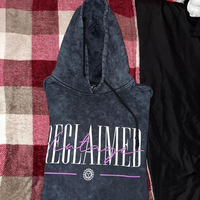 Reclaimed Vintage Men's Hoodie - Black - M on Productcaster.