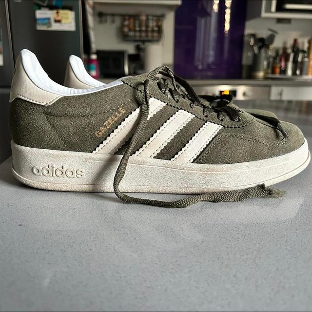 Adidas Women's Trainers - Khaki/White - UK 5.5 on Productcaster.