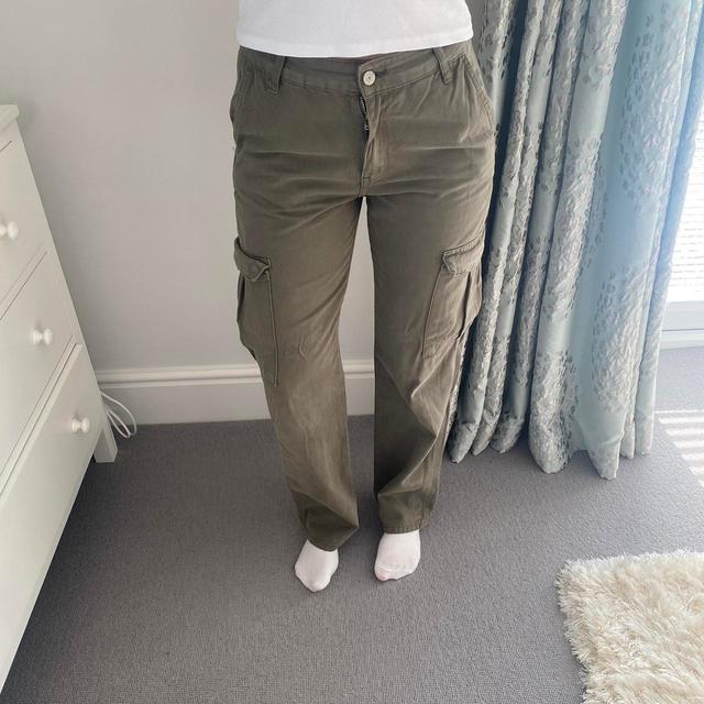 Pull&Bear Women's Cargo Trousers - Green/Khaki - UK 8 on Productcaster.