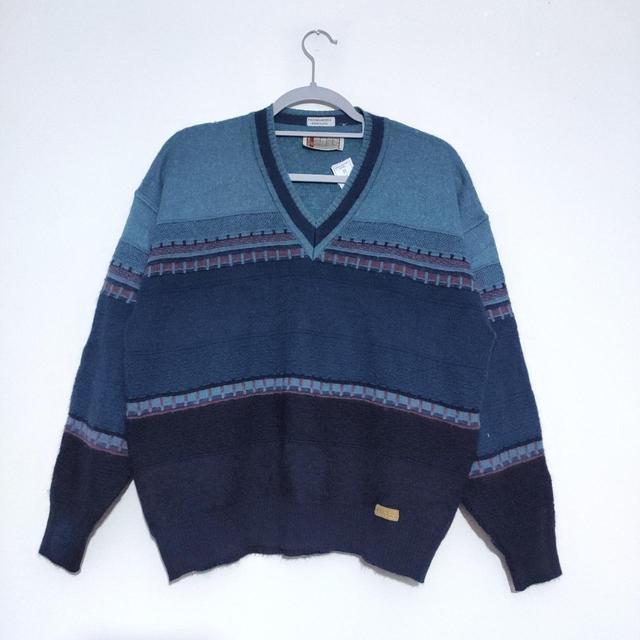 Jockey Men's Jumper - Blue - M on Productcaster.