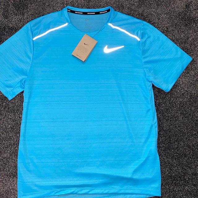 Nike Men's T-shirt - Blue - M on Productcaster.