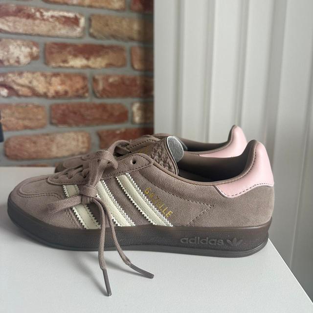 Adidas Women's Trainers - Brown - UK 4.5 on Productcaster.