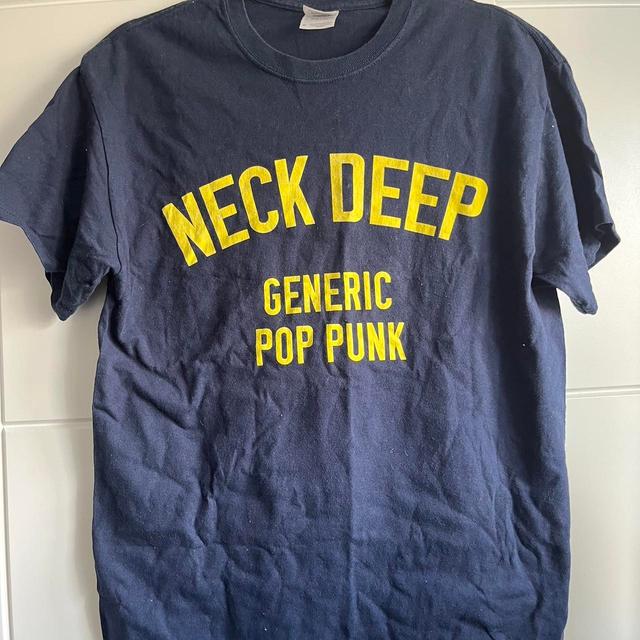 Men's T-shirt - Navy/Yellow - M on Productcaster.