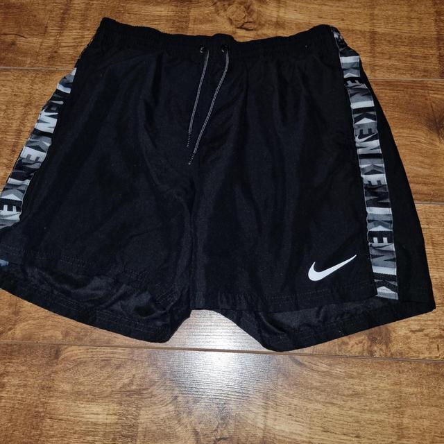 Nike Men's Shorts - Black - L on Productcaster.