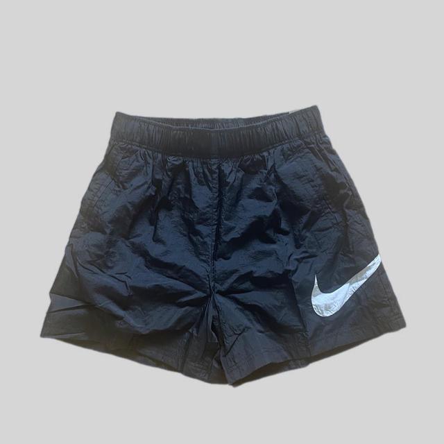 Nike Women's Shorts - Black - L on Productcaster.