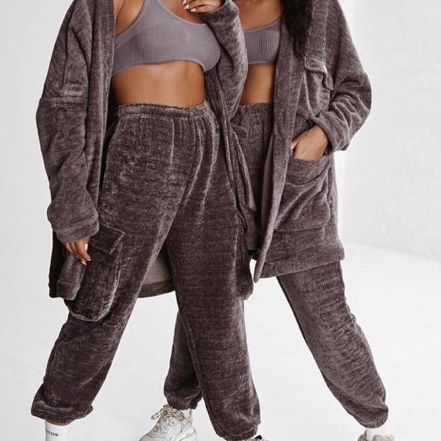 Sisters & Seekers Women's Sweatpants - Grey - UK 10 on Productcaster.