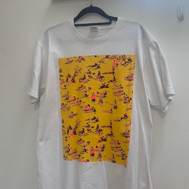 Supreme Men's T-shirt - White/Yellow - L on Productcaster.