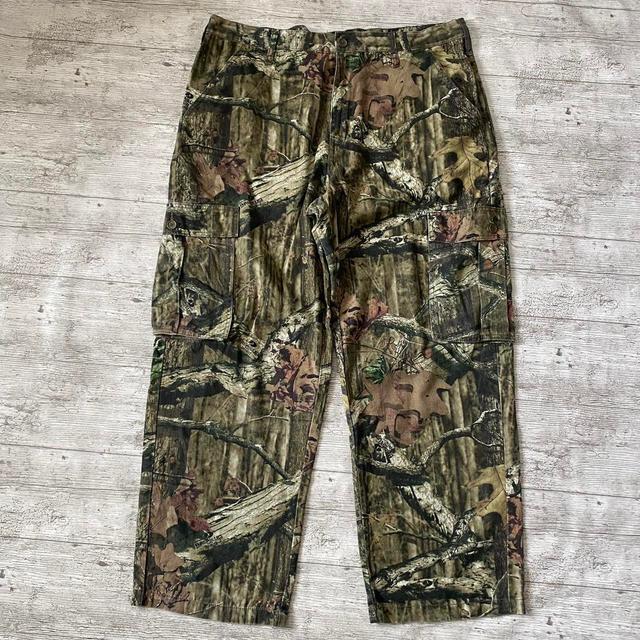 Mossy Oak Men's Cargo Trousers - Green/Brown - 40" on Productcaster.