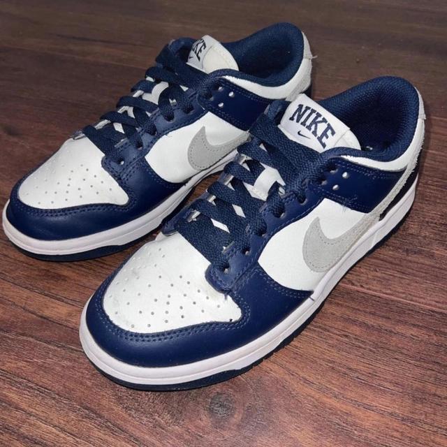 Nike Women's Trainers - Navy/White - UK 4.5 on Productcaster.