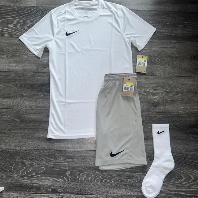 Nike Men's Jumpsuit - White/Grey - S on Productcaster.