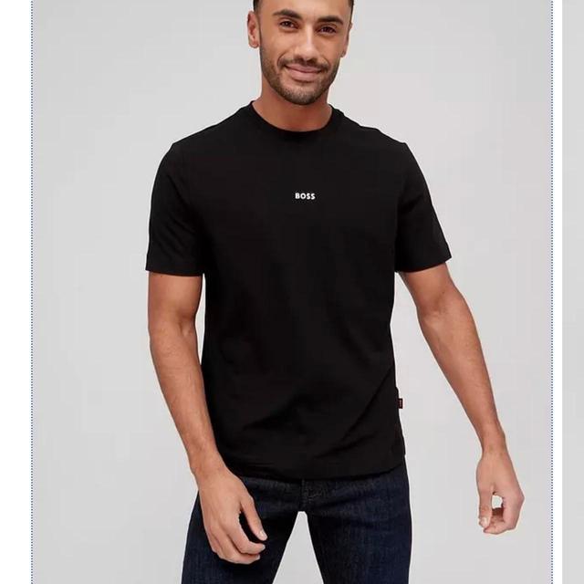 Hugo Boss Men's T-shirt - Black - L on Productcaster.