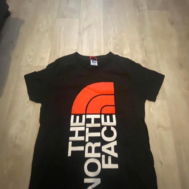 The North Face Kids' T-shirt - Black on Productcaster.