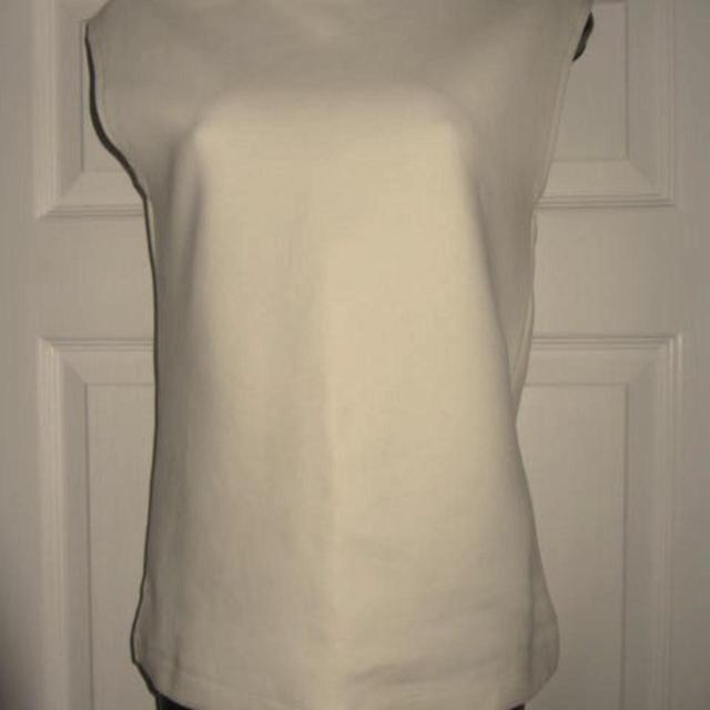 Zara Women's T-shirt - White/Cream - 10 on Productcaster.