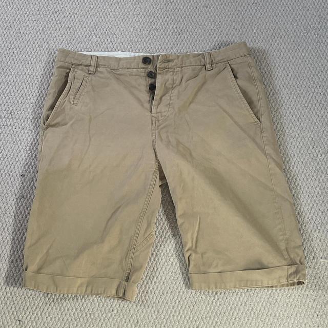 AllSaints Men's Shorts - Tan/Cream - 32" on Productcaster.