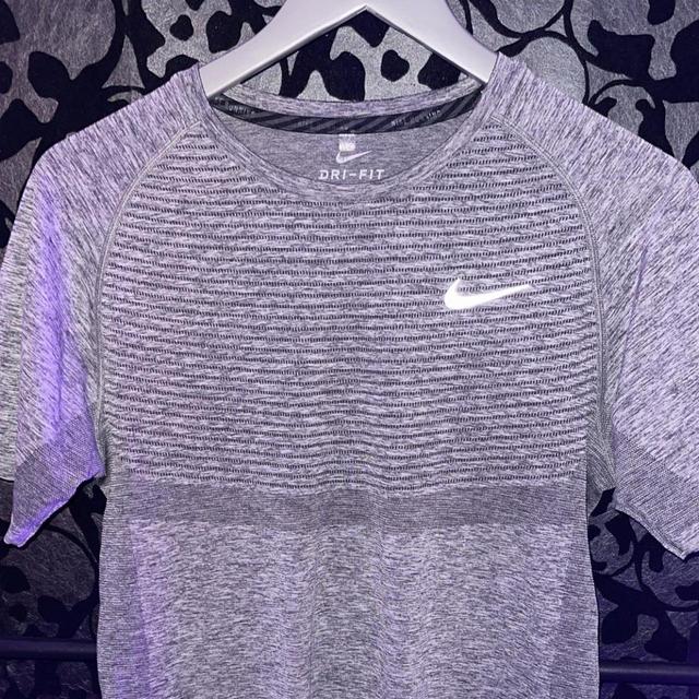 Nike Men's T-shirt - Grey - S on Productcaster.