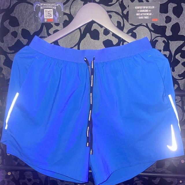 Nike Men's Shorts - Blue - M on Productcaster.