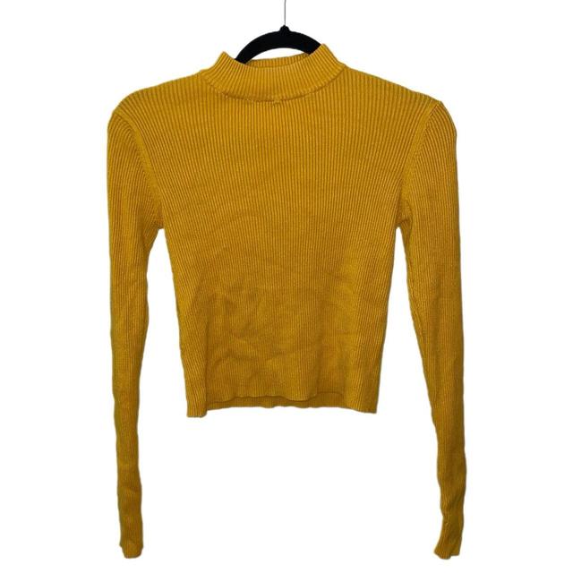 Pull&Bear Women's T-shirt - Yellow - M on Productcaster.