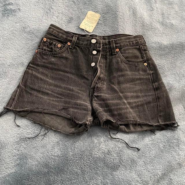 Levi's Women's Shorts - Black - S on Productcaster.