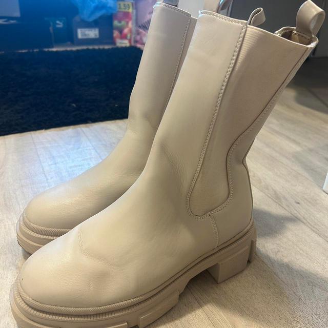 Missguided Women's Mid calf Boots - Cream - UK 5 on Productcaster.