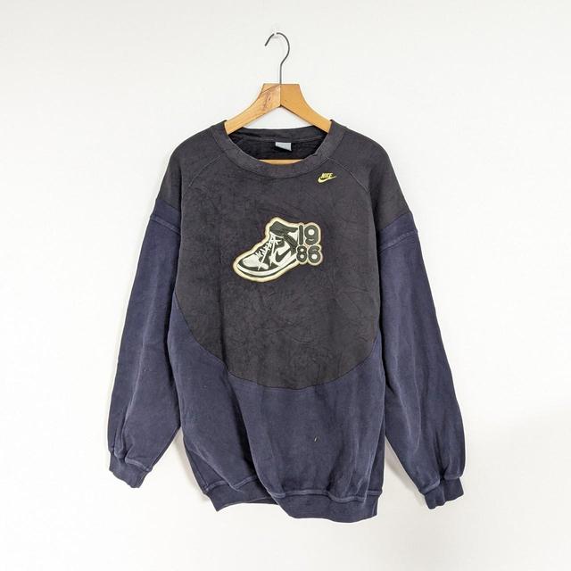 Nike Men's Jumper - Black/Navy - XL on Productcaster.