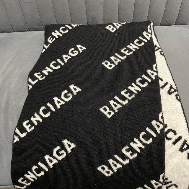 Balenciaga Women's Scarf - Black/Multi on Productcaster.